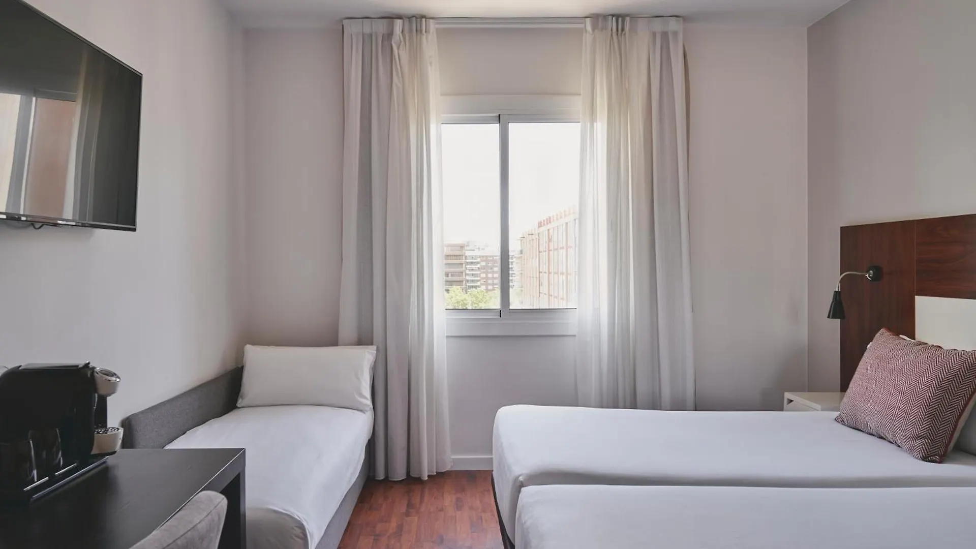 Arenas Atiram Hotel Barcelona 4*,